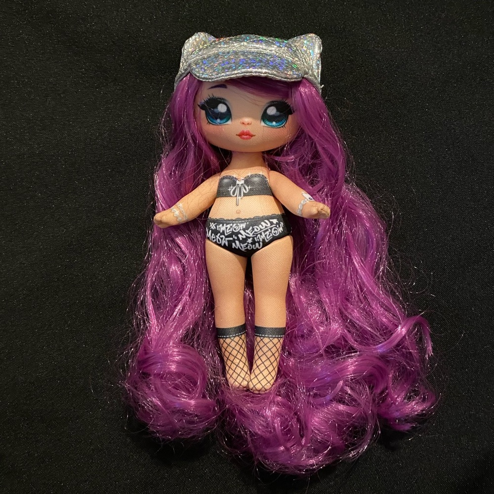 Na Na Na Surprise Glam Chrissy Dimond